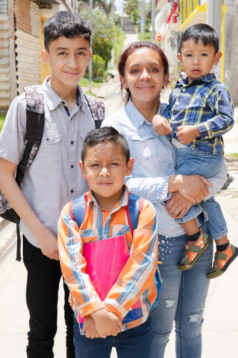 Familia de operadores de autotransporte